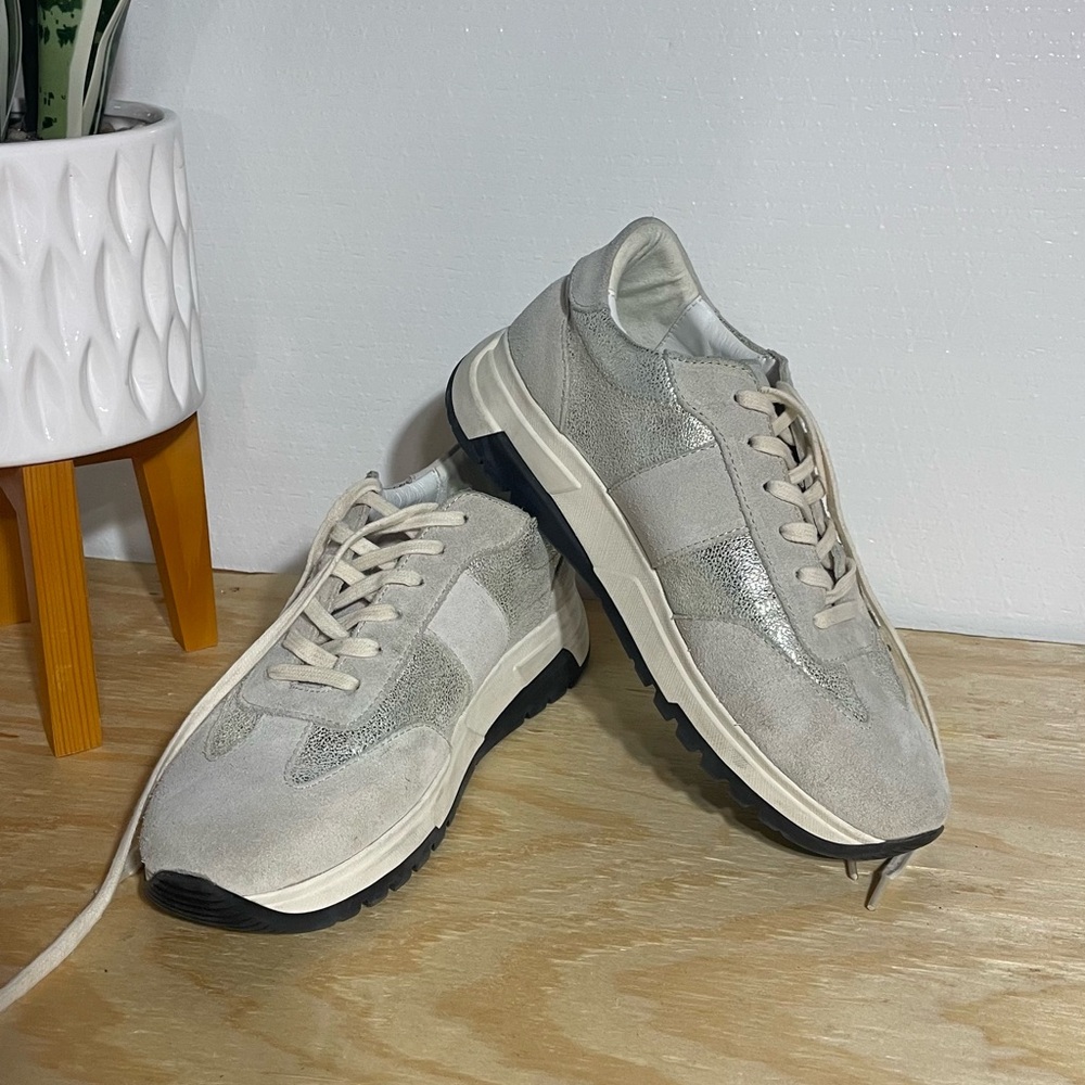 PAIGE Maya Women's Gray shimmer Athletic Shoes